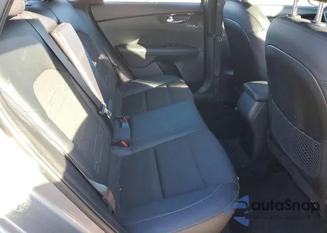 2022 Kia Forte Gt Line z USA, uszkodzony, nr VIN 3KPF54AD9NE472099